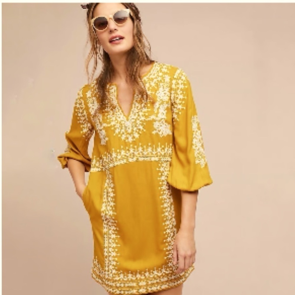 Anthropologie Akemi + Kin shiloh gold embroidered dress size 00